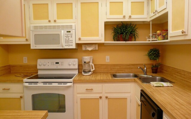 Bungalow-style Beachfront Condo With Pool