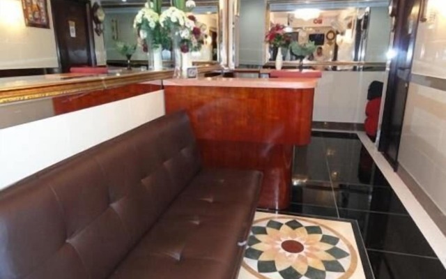 Paris Guest House - Hostel