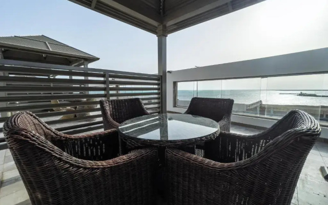 Sand Beach Suites(Families only)