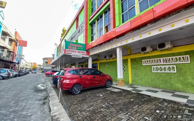RedDoorz Hotel Baaraka near Living World