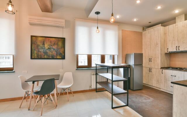 UPstairs Apart - Hostel