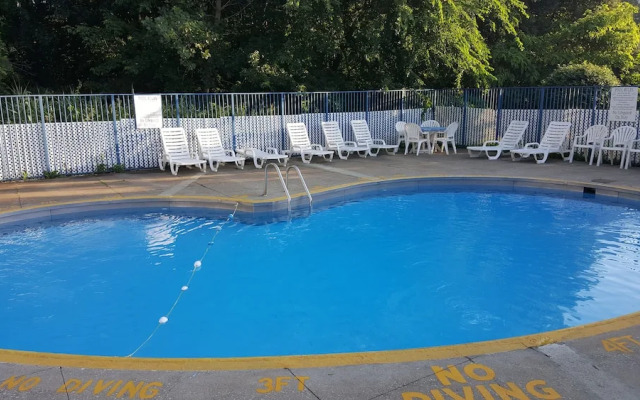 Americas Best Value Inn - Mentor