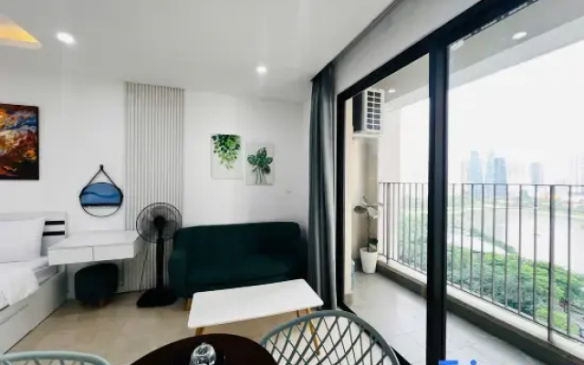 Lina – Stay, Work & Relax | Vinhomes D’Capitale