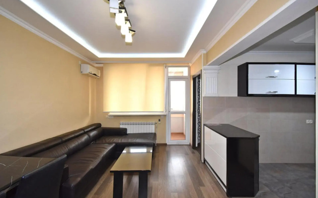 Yeznik Koghbatsi - Amiryan crossroads 1 bedroom comfy apartment with Balcony KO100
