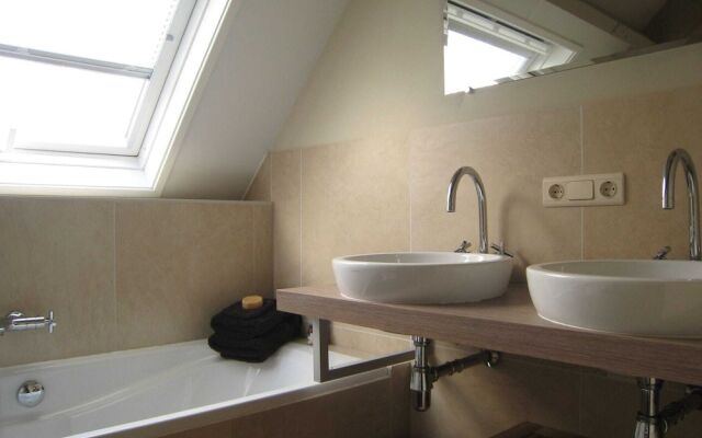 Spacious Villa near Sea in Sluis