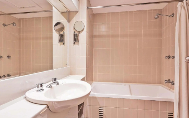 Lantern 1 Bedroom Balcony with expansive view