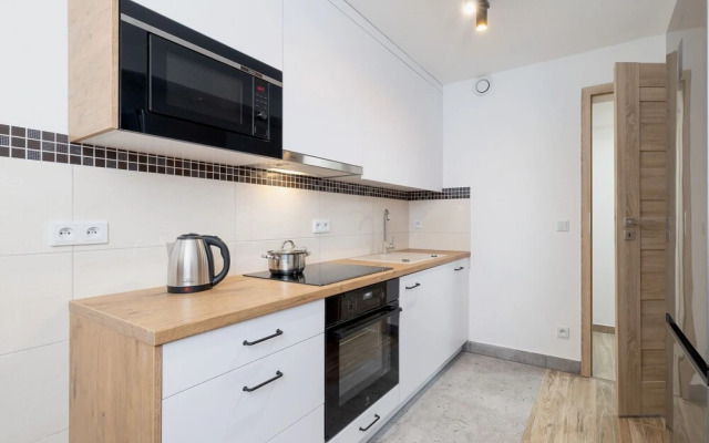 Apartment Moniuszki Cracow by Renters