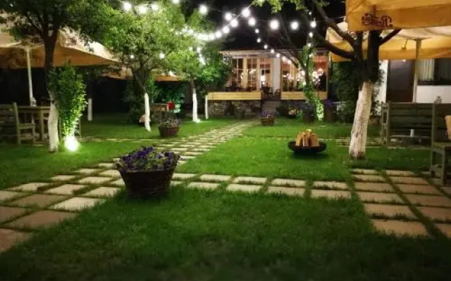 Pensiune Restaurant La Cassa