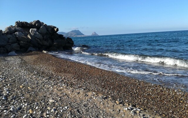 Tranquil House 160 Meters From the Beach