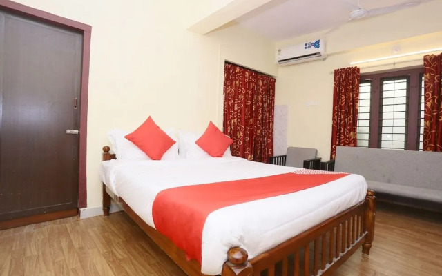 OYO 19877 Gamas Centre