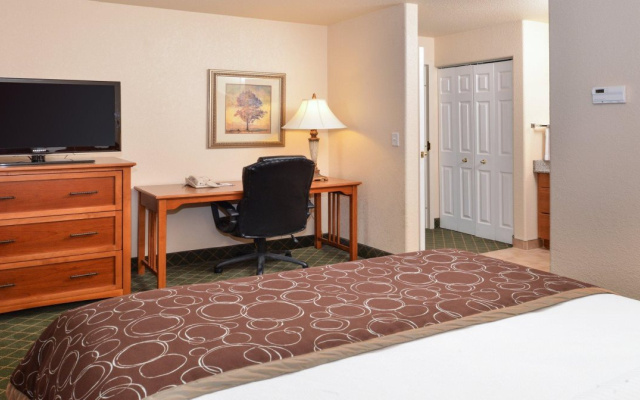 Staybridge Suites Calgary Airport by IHG