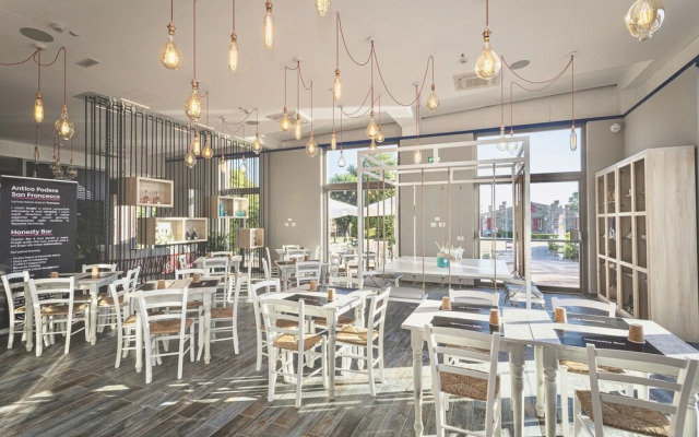 Residence a Vada con piscina