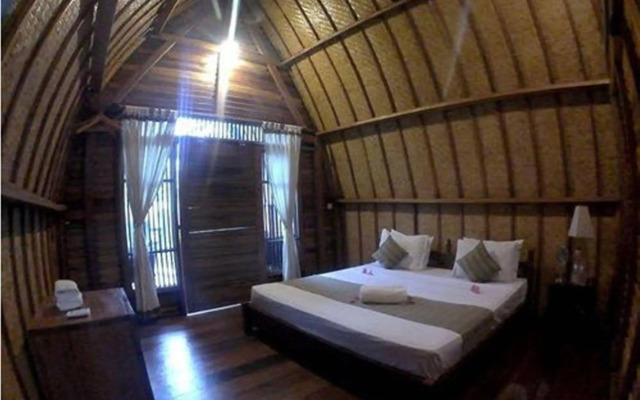 Laguna Gili Beach Resort