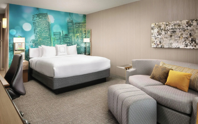 Courtyard by Marriott Indianapolis at the Capitol