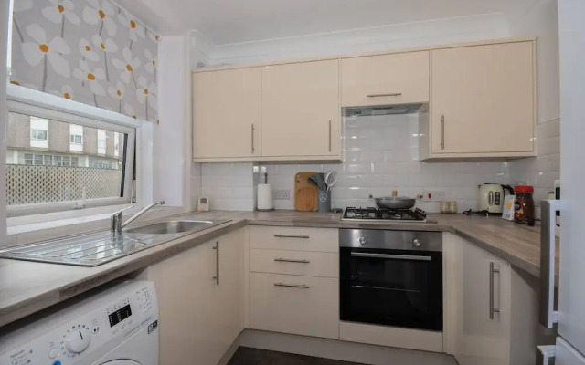 in Bournemouth With 2 Bedrooms and 1 Bathrooms