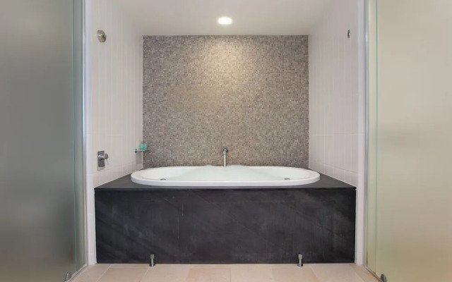 Private Penthouse 407
