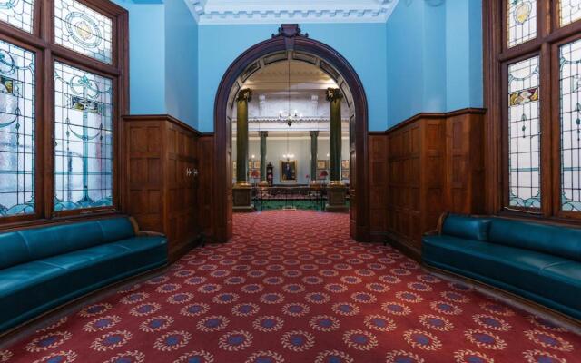 Rand Club Suites