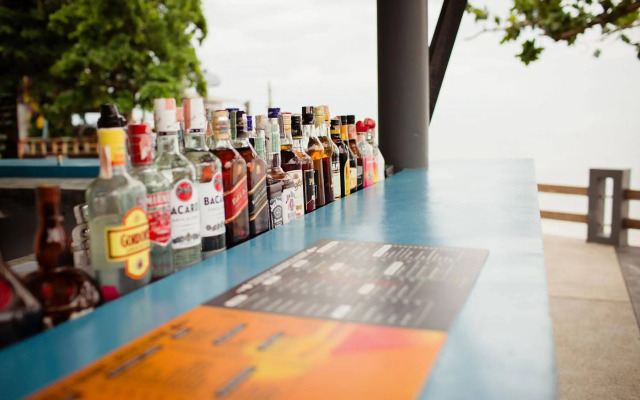 Sunset Beach Club Hotel & Spa