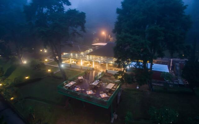Puncak Pass Resort