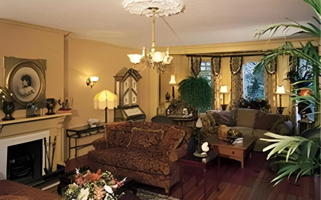 Ivy Lodge Bed & Breakfast