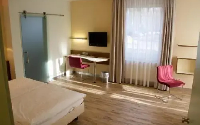 Flussbett Hotel