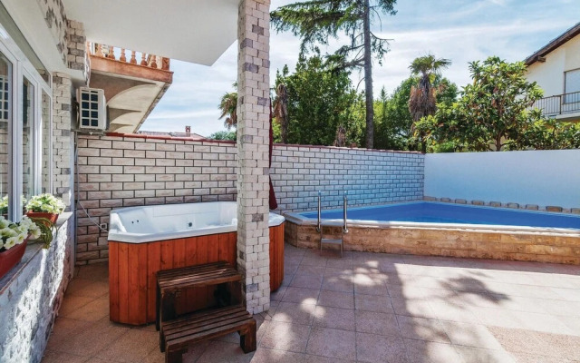 Amazing Home in Zadar With Sauna, Wifi and Outdoor Swimming Pool