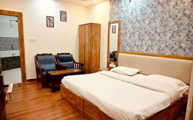 OYO 17284 Hotel Vrindavan Palace