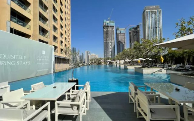 SuperHost - Glamorous Apt with Terrace Overlooking Skyline I Address Dubai Mall