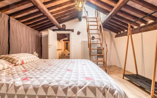 Black Venetian New Style Ca' D'Oro