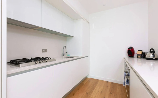 Fantastic 1-bed on the iconic quatermile