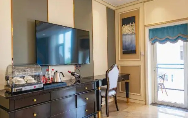 Deluxe Villa Boutique Hostel