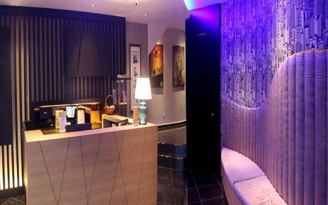 Rock & Roll Hotel