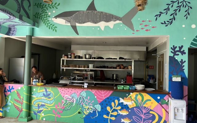 Outpost Hostel - Coron - Adults Only