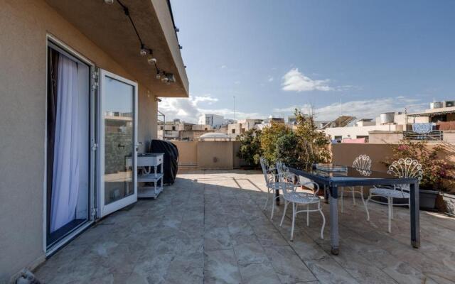 Talbot & Bons Studio Flat