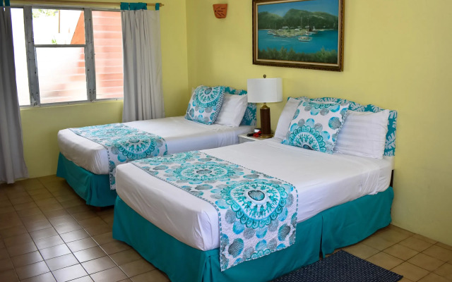 Catamaran Hotel Marina