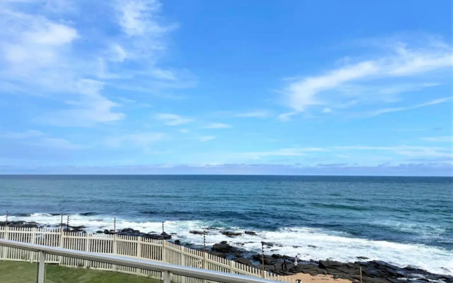 Beachfront @ Driftwood 6 Luxury Family Apartment