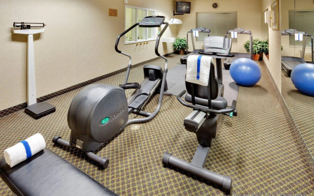 Holiday Inn Express Rochester NE- Irondequoit by IHG