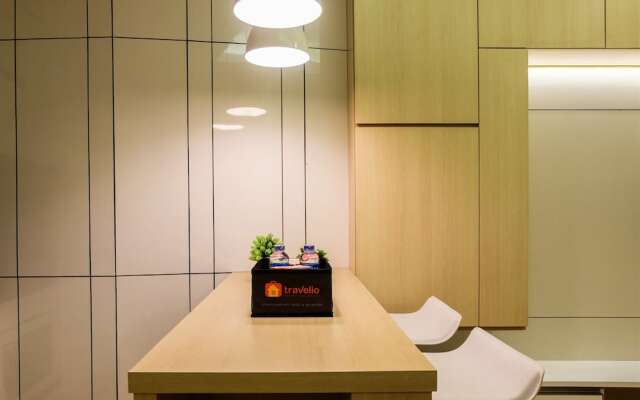 Modern 1BR Apartment @Trivium Terrace Lippo Cikarang