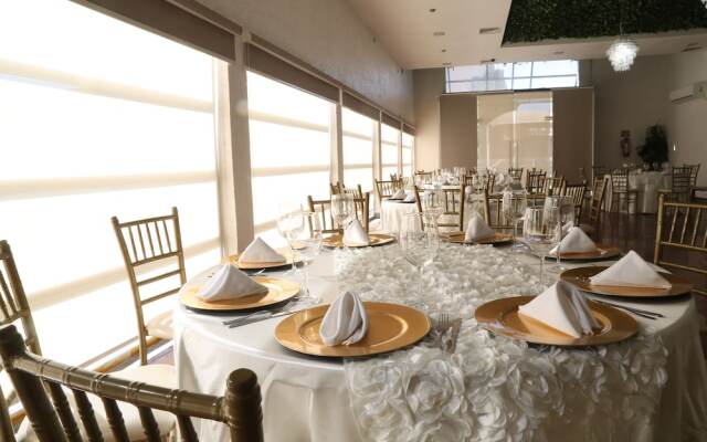 Copper Canyon Boutique Hotel