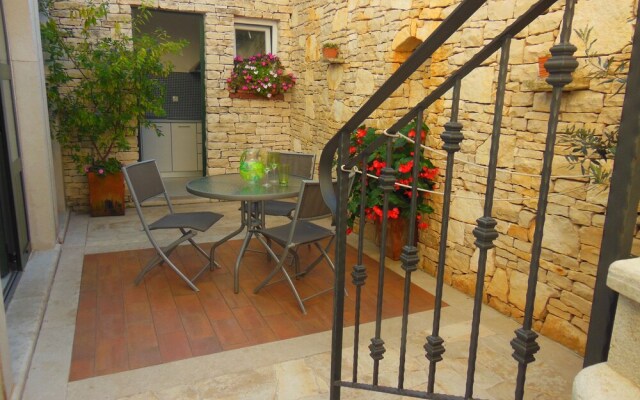 Villa Brumnic Apartments