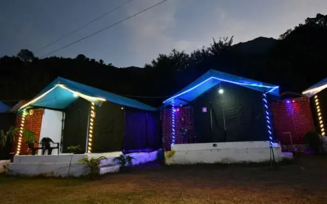 Mount River Valley Camping Resort