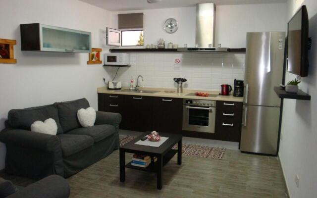 Paradise Apartment 1 Minute from the beach