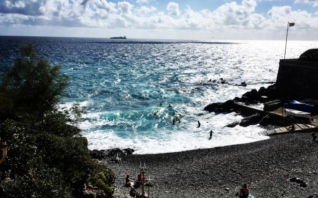 Romantic Sea View Flat in Genova Nervi