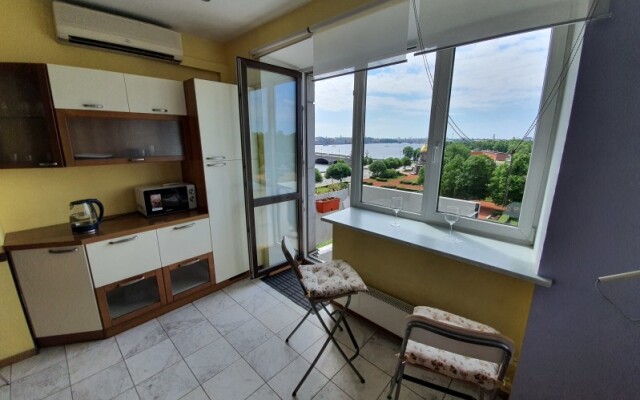 Максимус на Троицкой