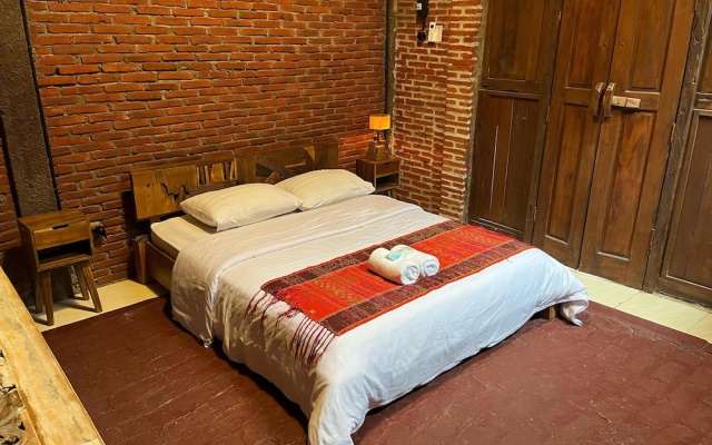 Djawata resort & gallery – Guest Rooms – Yogyakarta