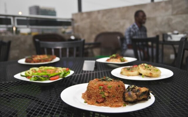 Rayjok Hotel And Suites
