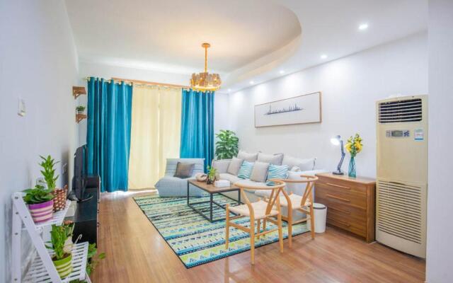 Nanchang Honggutan·Qiushuiguangchang· Locals Apartment 00167710