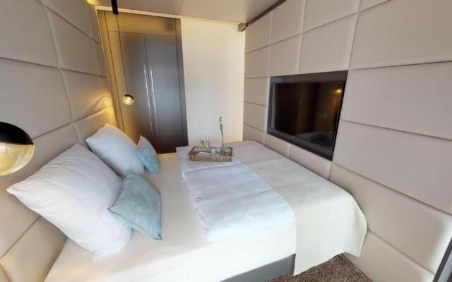 White Pearl Apartment 3.10
