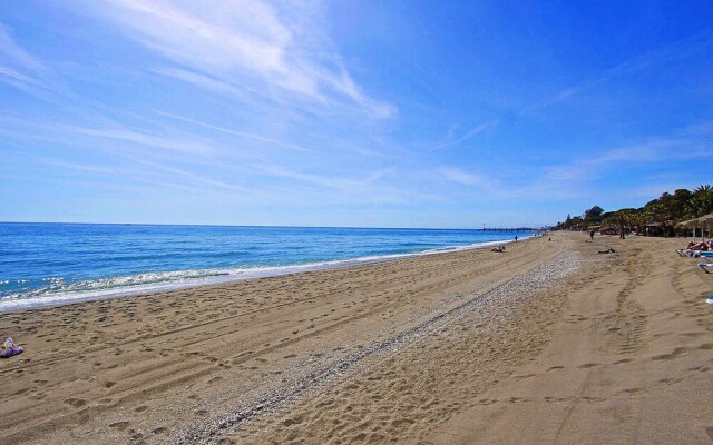 1105 Beachfront Apartment Marbella Golden Mile 4 Pools