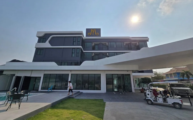 Manee Mantra Hotel Kanchanaburi